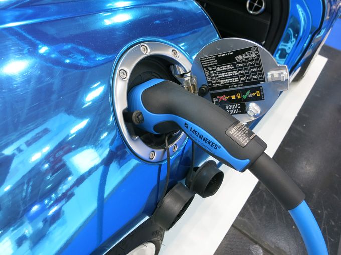 Mercedes SLS AMG Coupé Electric Drive at Intersolar Munich 2015