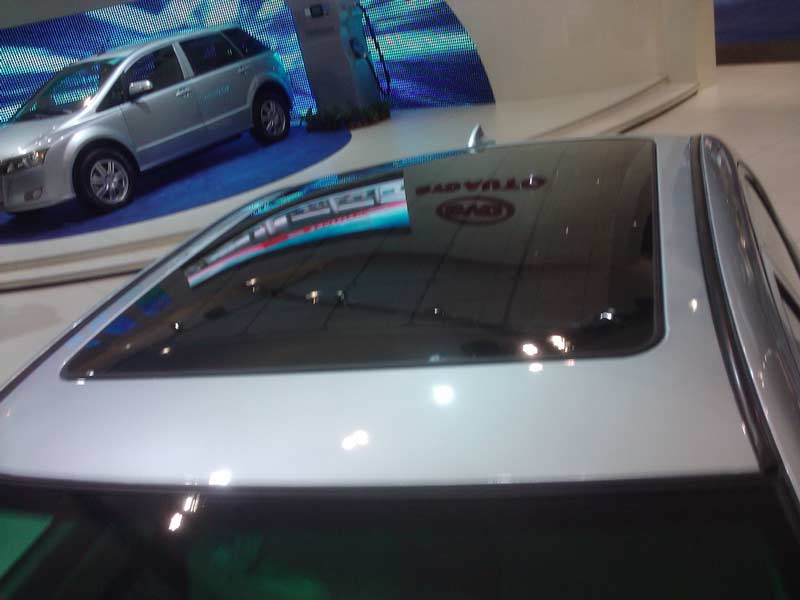 BYD-car-solar-roof