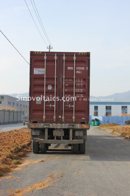 solar panel logistics truck